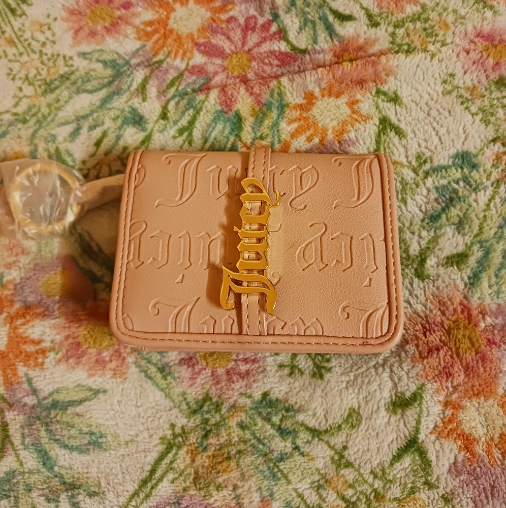 NWT Juicy Couture Wallet 4 Card Slot Zip Compartment Logo Inside Outside